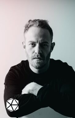 uc_stacked_images_elementor_531bd2d_item3